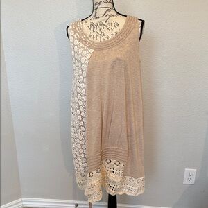 Women’s Cream Lace-Accent Sleeveless Dress